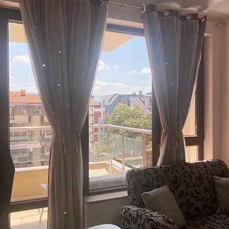 Stylish Near Center Apartment