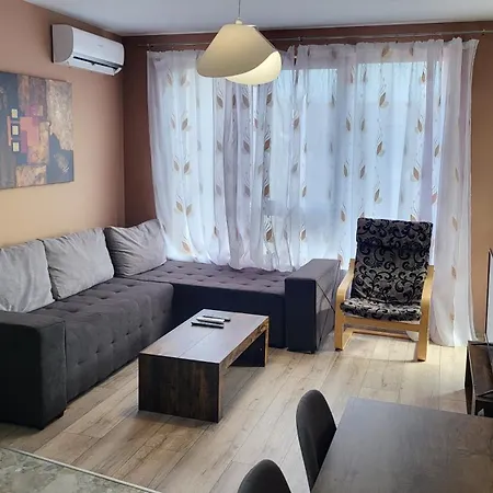 Stylish Near City, Entire Flat, 1 Bedroom, 1 Large Bed In Living Apartmán